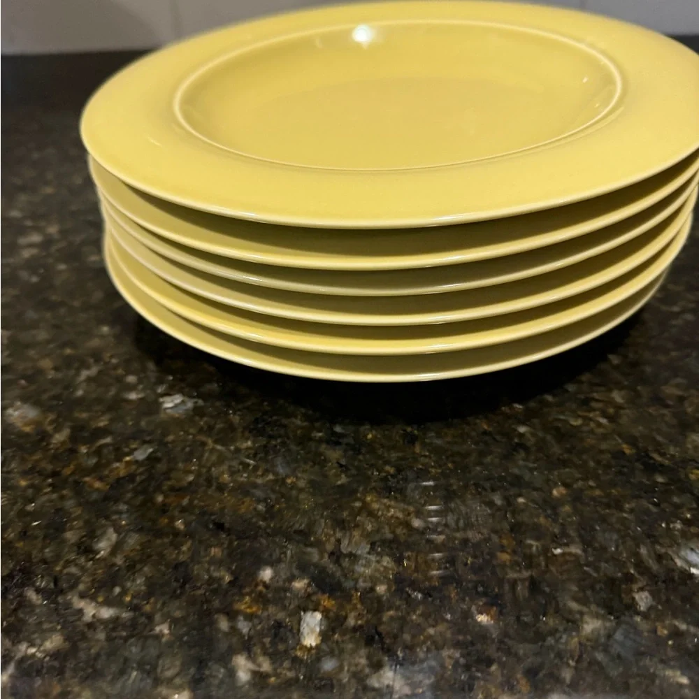 Crate&Barrel Harris Green salad plates